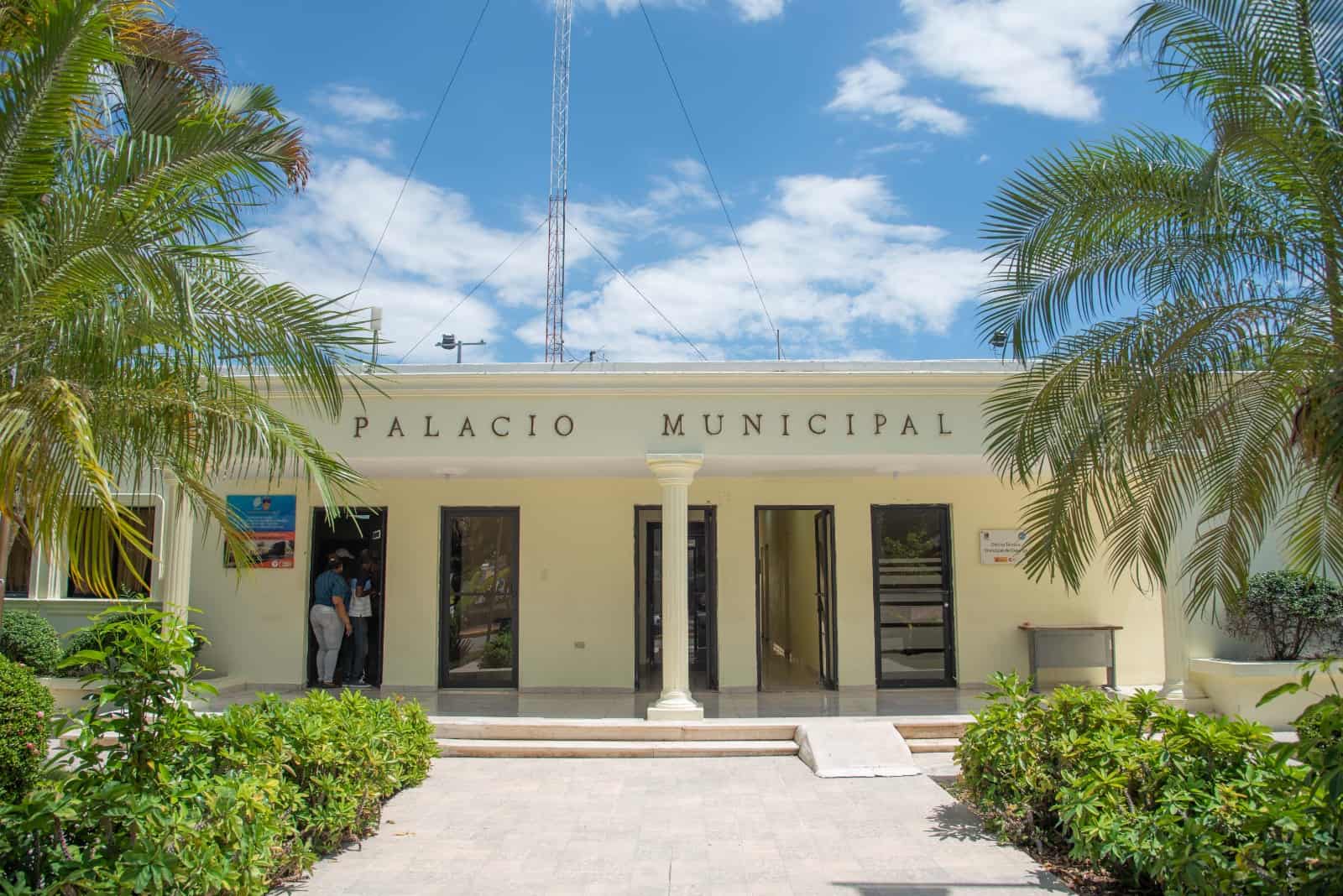 Palacio municipal de Duvergé.