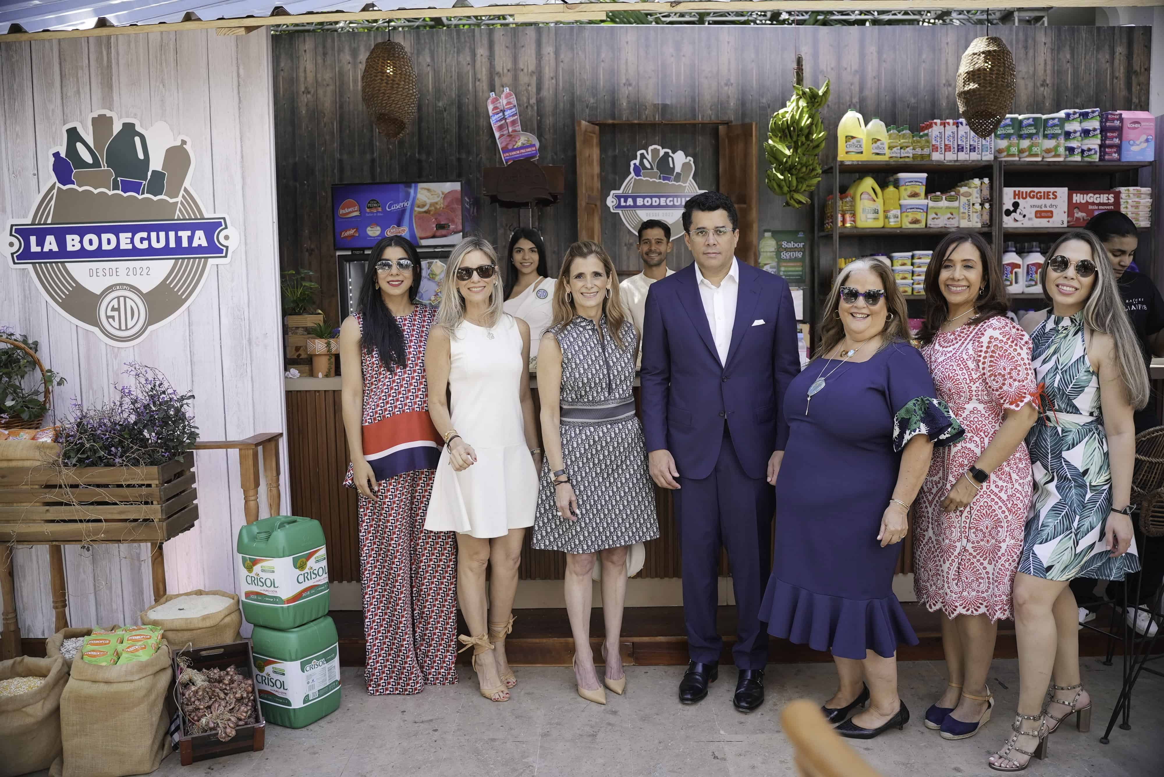 Leyla Alfonso, Marianne Eckhardt, Ligia Bonetti, David Collado, Lil Esteva, Daysi Medina y Mónica González.