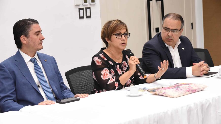 Comisión bicameral y miembros de Adafp debaten pros y contras de la Ley 87-01 Comisión bicameral y miembros de Adafp debaten pros y contras de la Ley 87-01