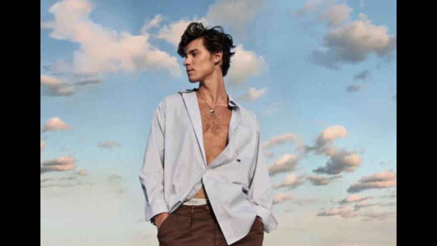 Tommy Hilfiger y Shawn Mendes reviven los noventa en una nueva colección