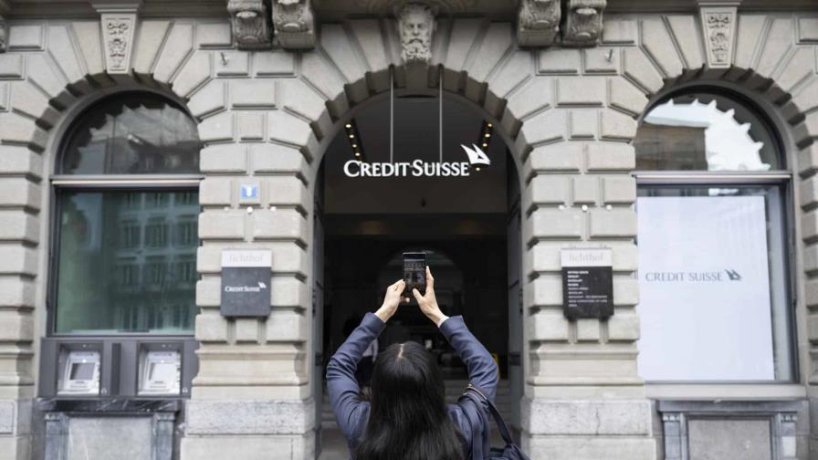 Accionistas institucionales evalúan acción legal contra venta Credit Suisse