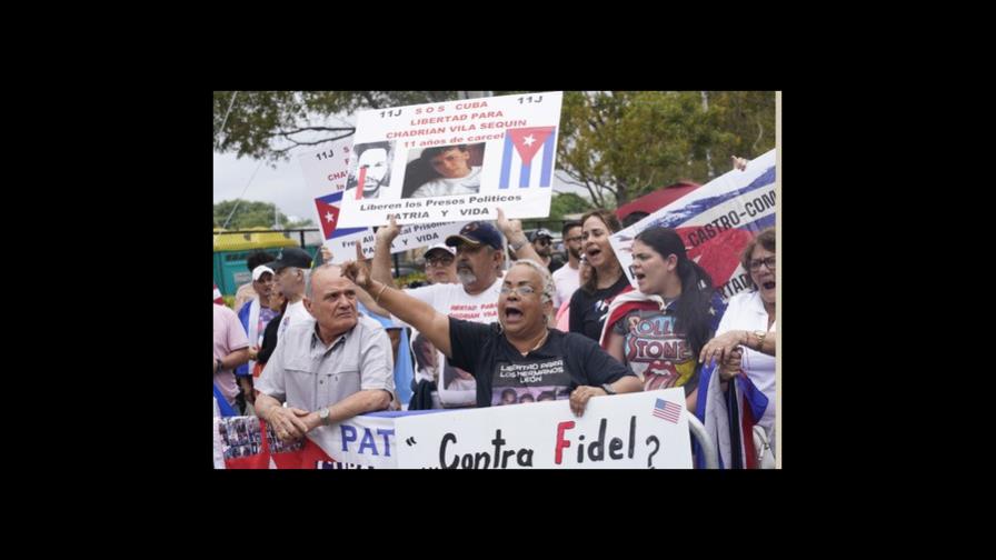 Selección cubana de béisbol encuentra ira y apoyo en Miami