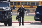 Dos estudiantes heridos en tiroteo en una escuela preparatoria en Texas