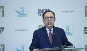 Gobernador Banco Central: RD est&aacute; dando ejemplos de que se puede operar con seguridad