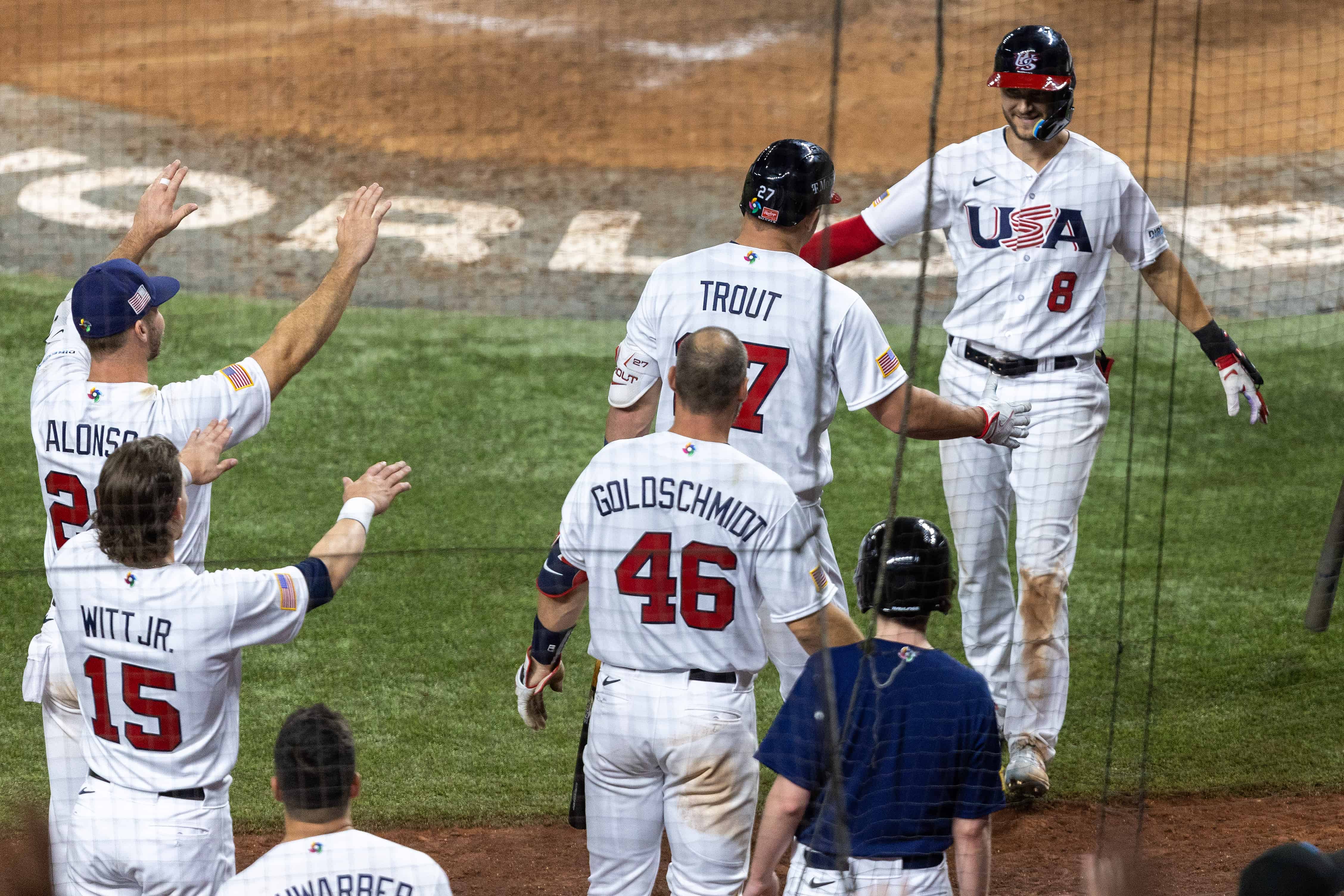 En fotos: Estados Unidos aplastó a Cuba y avanza a la final del Clásico Mundial de Béisbol