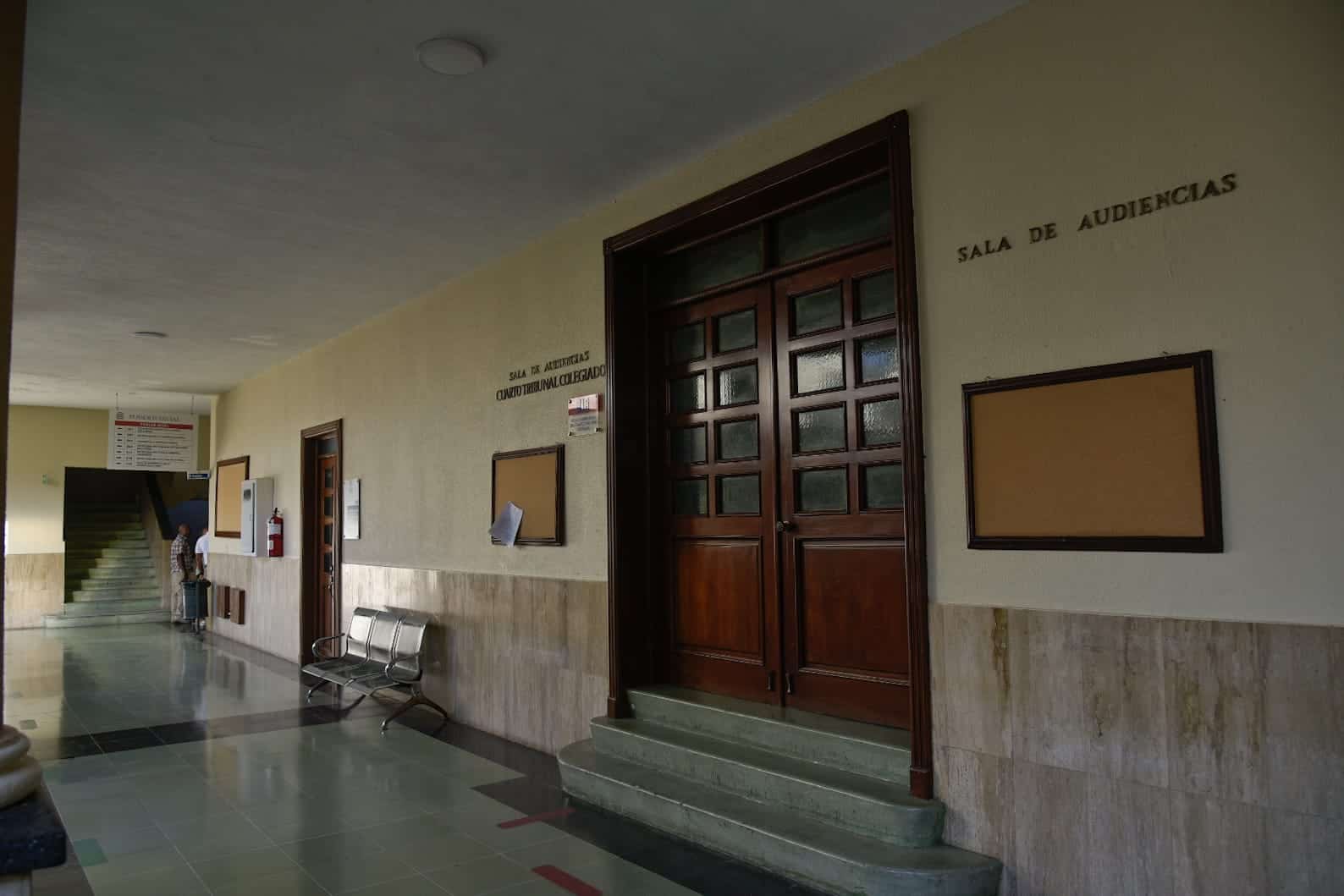 Pasillos de la Fiscalía. 