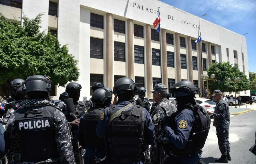 Incidente con peledeístas obliga a reforzar seguridad del Palacio de Justicia de Ciudad Nueva