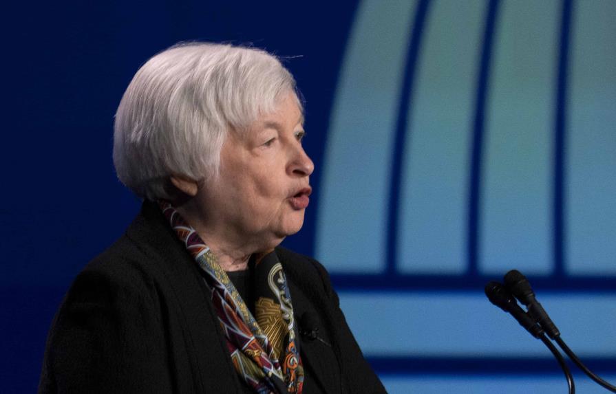 Yellen defiende la solidez de los bancos de EEUU tras las medidas tomadas