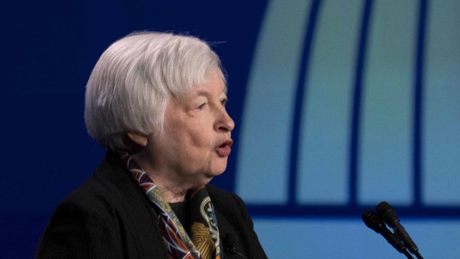 Yellen defiende la solidez de los bancos de EEUU tras las medidas tomadas