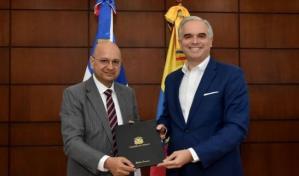 Rep&uacute;blica Dominicana y Ecuador firman acuerdo para garantizar pensiones a trabajadores 