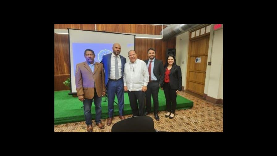 FBI ofrece charla a los dominicanos en PR sobre derechos civiles y crímenes de odio FBI ofrece charla a los dominicanos en PR sobre derechos civiles y crímenes de odio