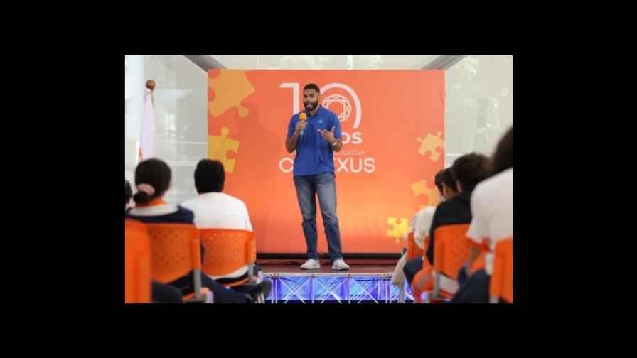 Ingeniero dominicano en la NASA exhorta a los jóvenes a liderar la ciencia espacial en RD Ingeniero dominicano en la NASA exhorta a los jóvenes a liderar la ciencia espacial en RD