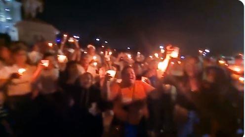Peledeístas prenden velas en varias provincias en protesta contra Operación Calamar