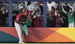 A pesar de la derrota, M&eacute;xico se retira contento del Cl&aacute;sico