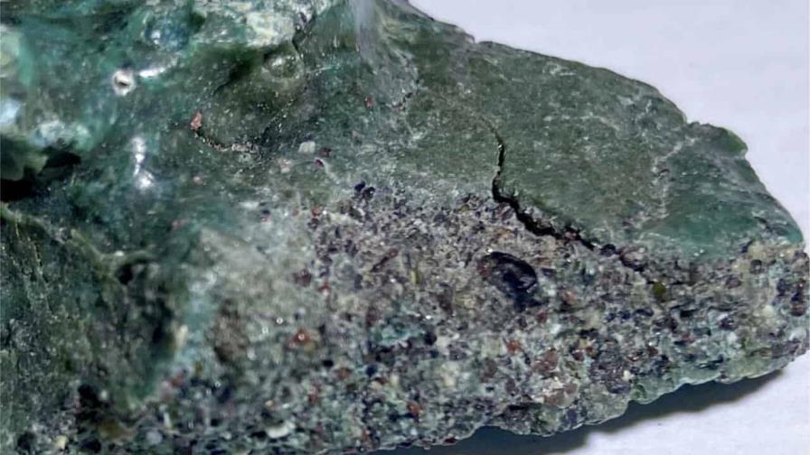 El hallazgo inquietante de rocas de plástico en una isla remota de Brasil El hallazgo inquietante de rocas de plástico en una isla remota de Brasil
