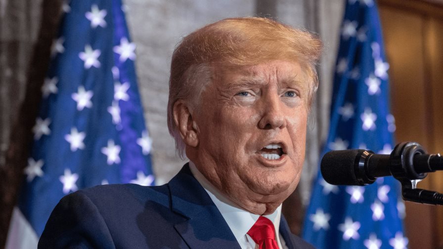 Trump pide a sus seguidores unidad en la defensa pacífica de su movimiento Trump pide a sus seguidores unidad en la defensa pacífica de su movimiento