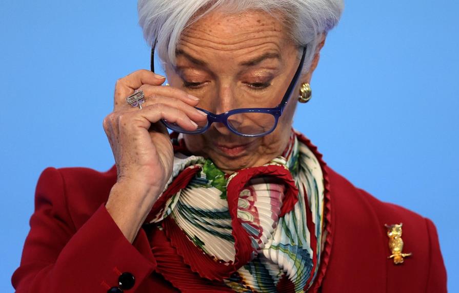 Lagarde dice que el Banco Central Europeo no se compromete ex ante con los tipos de interés