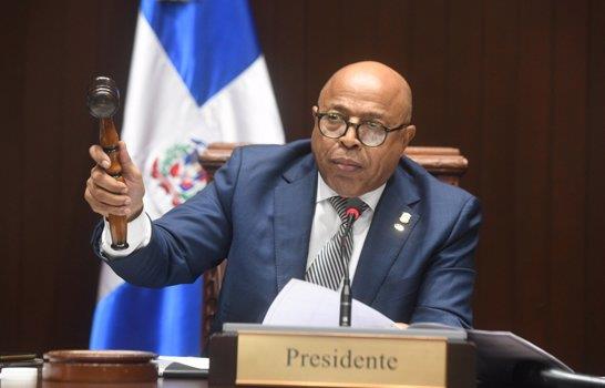 Diputados aprueban por quinta ocasión proyecto de ley que regula la lengua de señas en República Dominicana