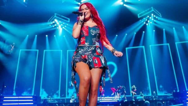 Karol G llega al número 1 global de Spotify y se presentará en el Festival Lollapalooza