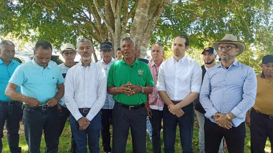 Rechazan construcción de granja avícola en Santiago Rechazan construcción de granja avícola en Santiago