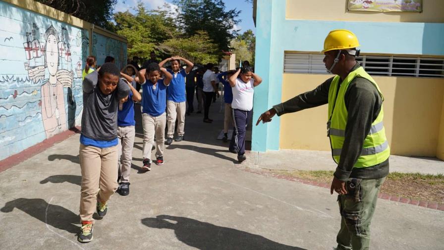 Minerd realiza primer simulacro nacional de sismo