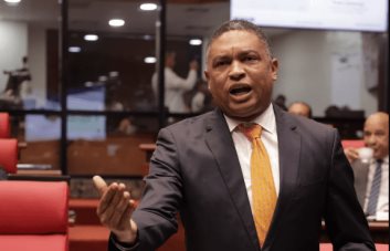 Abel Martínez escoge a Yván Lorenzo como el representante de su candidatura ante la JCE