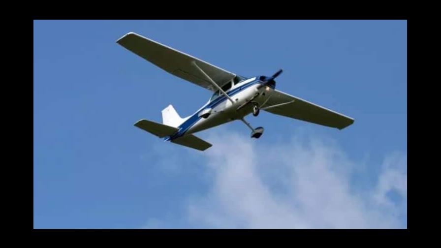 Dos muertos y cuatro heridos al chocar una avioneta con edificación en Brasil