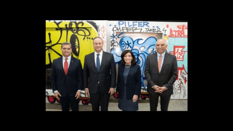 Funcionario de la Casa Blanca visita Nueva York y discute el estigma de la salud mental Funcionario de la Casa Blanca visita Nueva York y discute el estigma de la salud mental