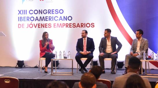 Sol Disla Los jóvenes en el Encuentro Empresarial Iberoamericano - Diario Libre