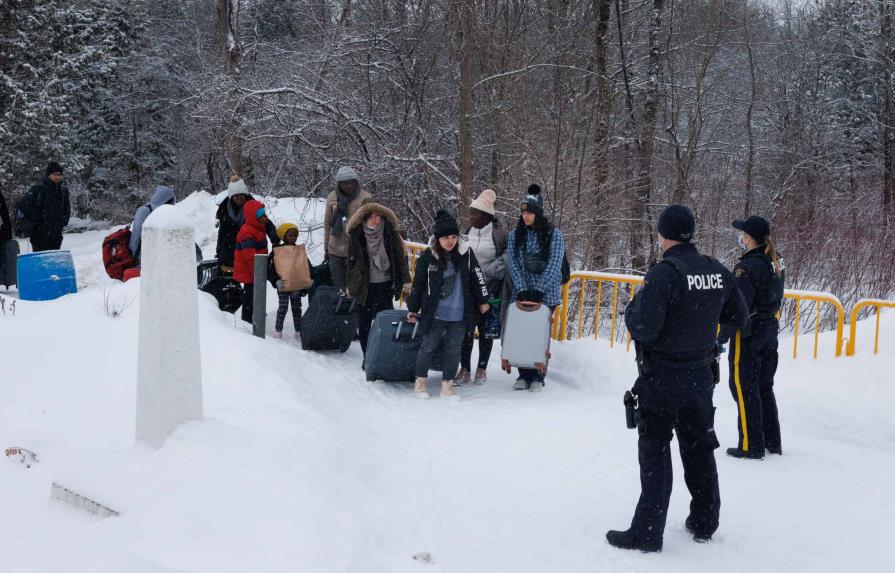 Canadá empezará esta noche a deportar migrantes tras acuerdo con EEUU