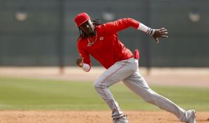 Cincinnati baj&oacute; a Elly de la Cruz para que se siga puliendo