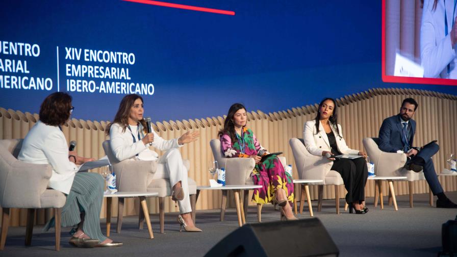 Nuevas y viejas desigualdades, analizadas en el XIV Encuentro Empresarial Iberoamericano Nuevas y viejas desigualdades, analizadas en el XIV Encuentro Empresarial Iberoamericano