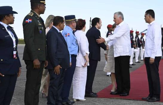 Cumbre Iberoamericana: Llega a RD presidente de Cuba, Miguel Díaz-Canel