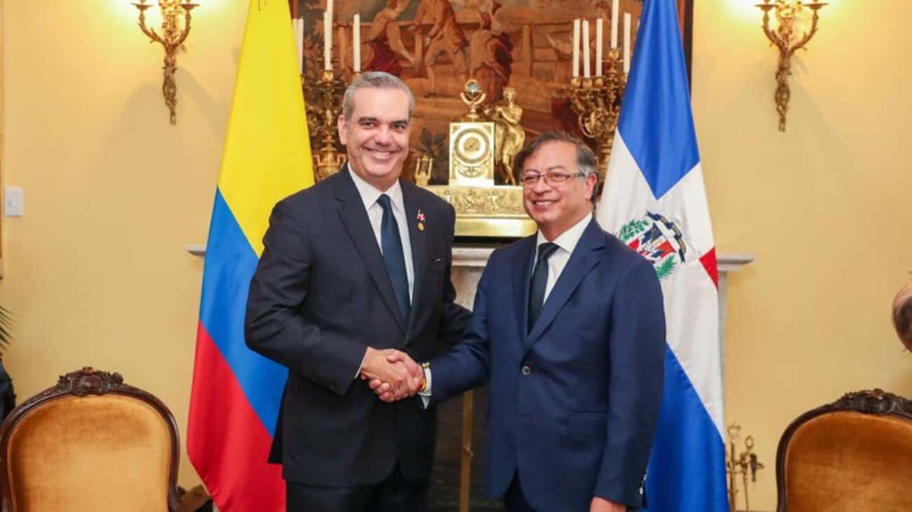 El presidente Gustavo Petro y Luis Abinader.