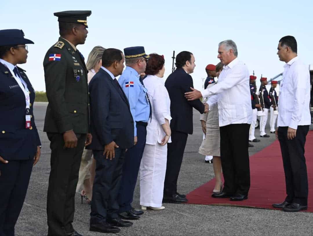 Llegada de Díaz-Canel a Santo Domingo.