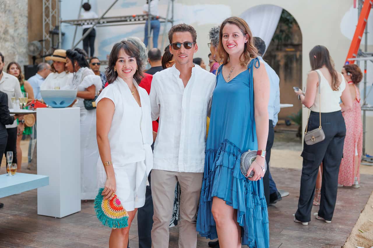 Nefer García, Andrés Gómez y Natalia Lama.