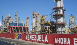 Suman 21 detenidos, entre ellos 10 funcionarios, por corrupci&oacute;n en petrolera de Venezuela