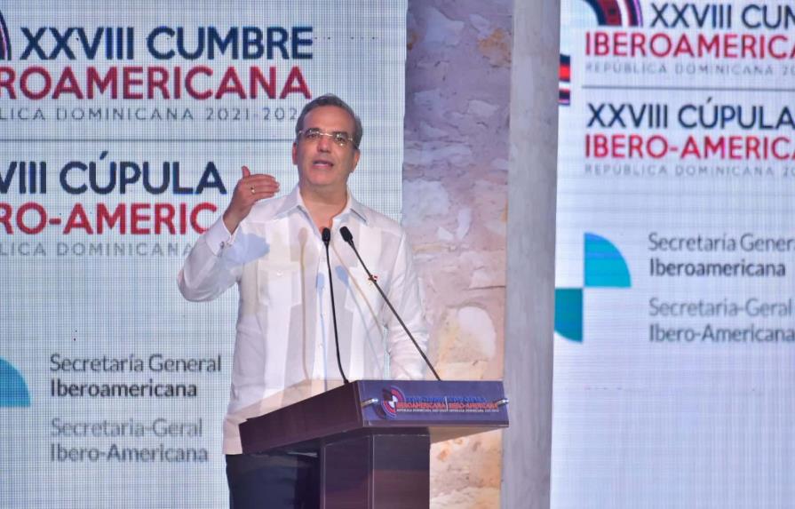 En inauguración de Cumbre Iberoamericana, Abinader llama a repensar el sistema financiero global