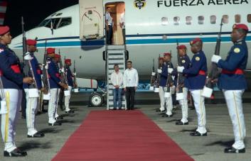 Gustavo Petro llega a RD para asistir en la Cumbre Iberoamericana