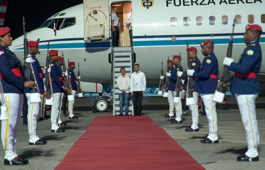 Gustavo Petro llega a RD para asistir en la Cumbre Iberoamericana