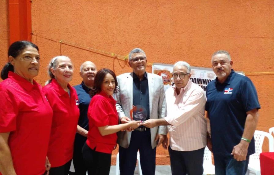 Budomax reconoce a Rafael Villalona por sus aportes al deporte dominicano