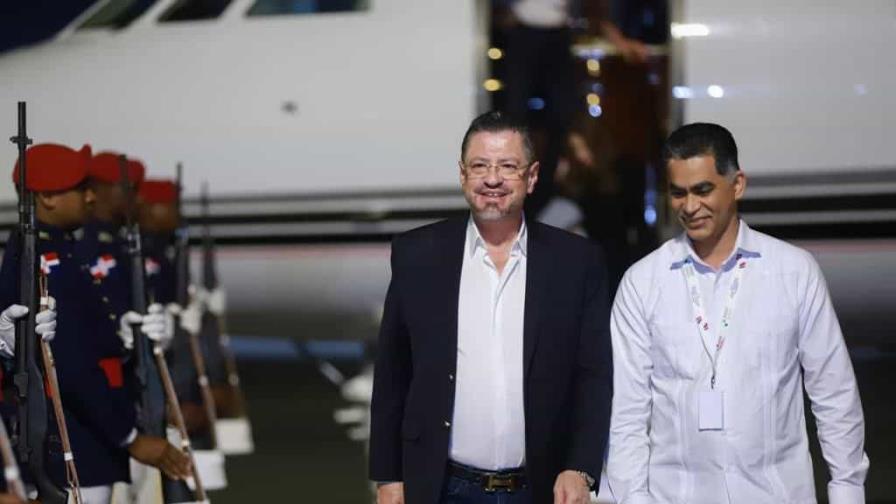 Presidente de Costa Rica llegó este sábado a RD para participar en Cumbre Iberoamericana Presidente de Costa Rica llegó este sábado a RD para participar en Cumbre Iberoamericana