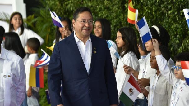 Luis Arce: Debe llamarnos la atención la reducción del PIB iberoamericano