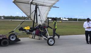 Piden que no se deporte a los cubanos llegados a EE.UU. en ala delta