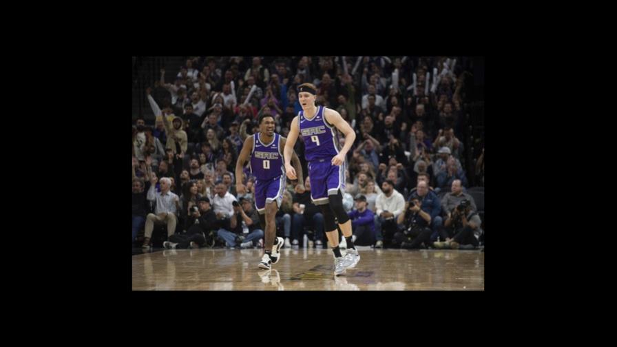 Los Kings ganan al Jazz con 27 puntos de Kevin Huerter Los Kings ganan al Jazz con 27 puntos de Kevin Huerter