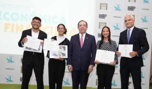 Banco Central entrega premio Economistas del Futuro en clausura de Semana Económica y Financiera 2023