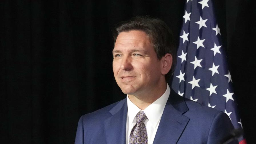 DeSantis firma ley que amplía programa de vales escolares a todos los alumnos DeSantis firma ley que amplía programa de vales escolares a todos los alumnos