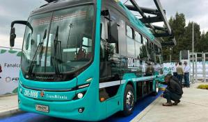 Bogotá inicia piloto de movilidad sostenible con hidrógeno en buses públicos