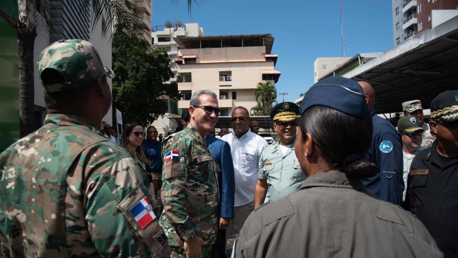 Ministro de Defensa favorece que tropas extranjeras pacifiquen a Haití