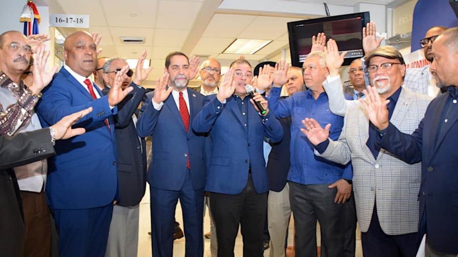 Ministerio de Deportes juramenta al comité organizador de los Juegos Patrios de NY Ministerio de Deportes juramenta al comité organizador de los Juegos Patrios de NY